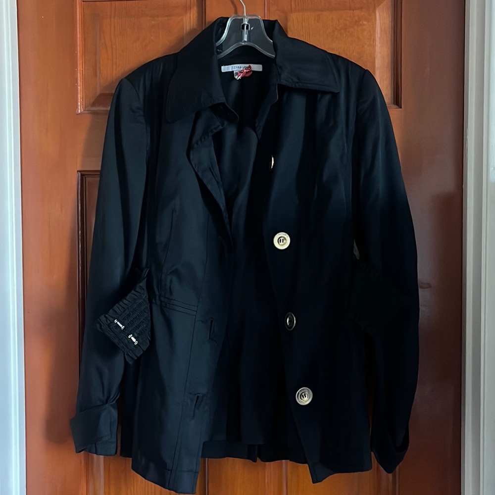 Zara Basic Black Short Trench Coat - image 1